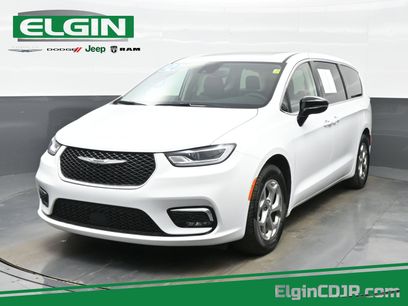 Used 2024 Chrysler Pacifica Limited