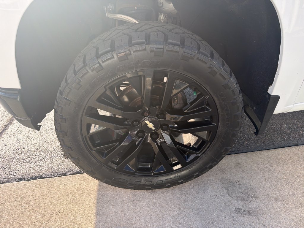 Certified 2019 Chevrolet Silverado 1500 LT Trail Boss AWD/4WD image 30