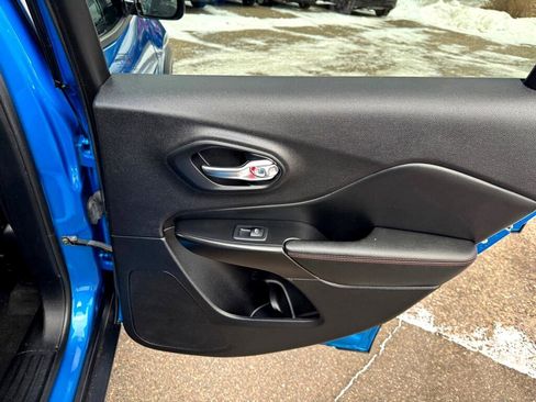 Used 2021 Jeep Cherokee Trailhawk w/ Trailer Tow Group image 32