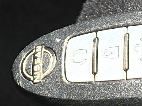 Used 2025 Nissan Altima 2.5 SV FWD image 25