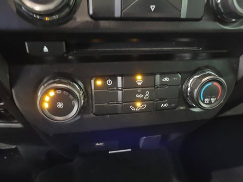 Used 2018 Ford F150 XLT w/ XTR Package image 35