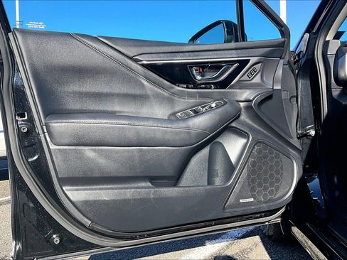 Used 2022 Subaru Legacy Limited w/ Popular Package #3 image 21