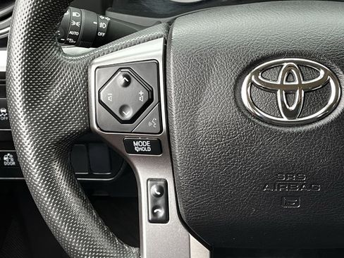 Used 2022 Toyota Tacoma SR5 image 12