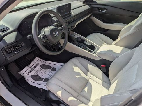 Used 2023 Honda Accord LX image 11