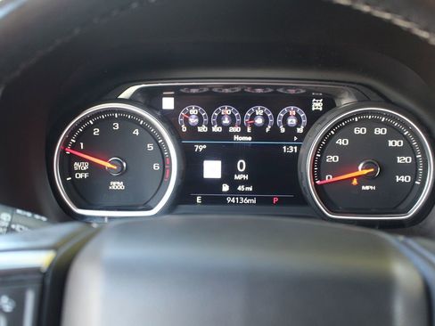 Used 2021 Chevrolet Tahoe Premier w/ Premium Package image 25