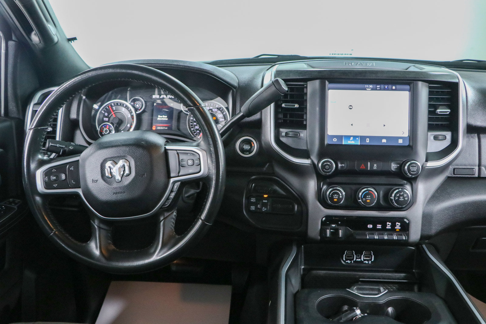 Used 2024 RAM 2500 Big Horn w/ Off Road Package AWD/4WD image 18
