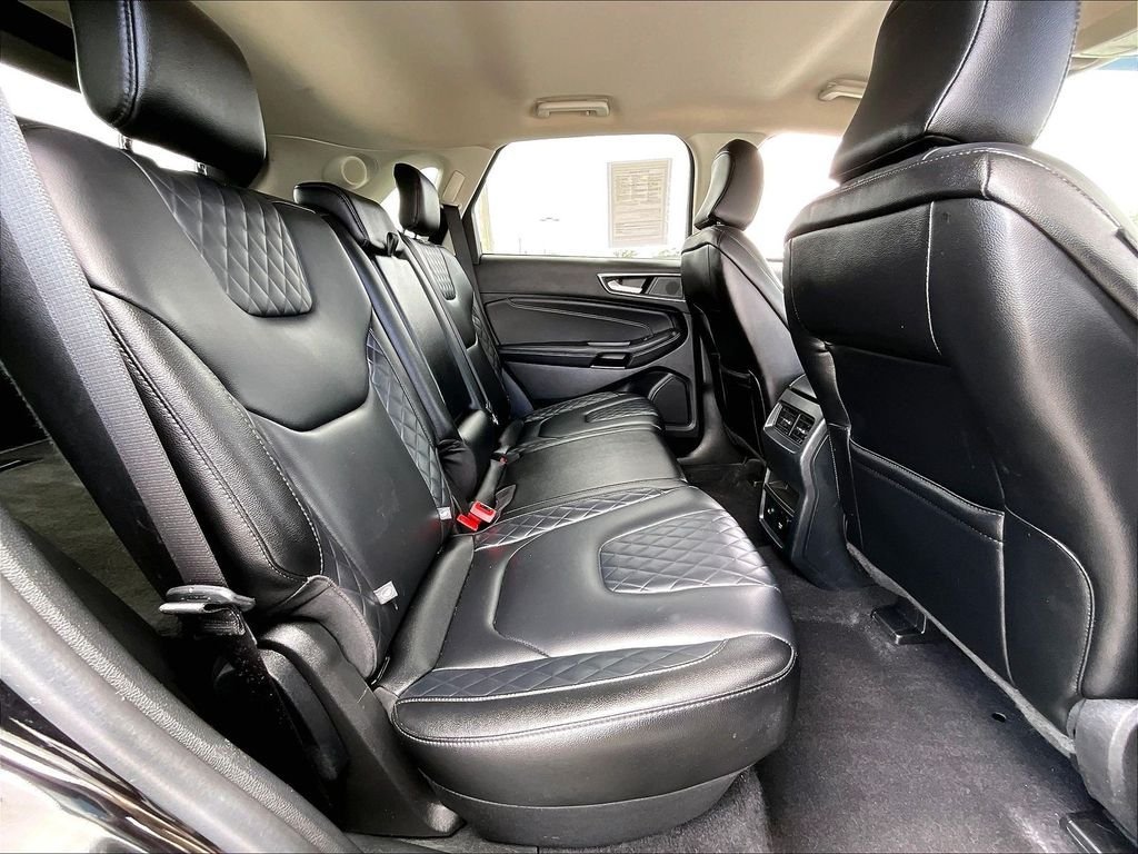 Used 2024 Ford Edge Titanium AWD/4WD image 16
