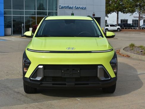 Used 2024 Hyundai Kona SEL image 2