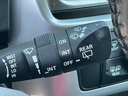 Used 2018 Toyota Highlander XLE FWD image 17