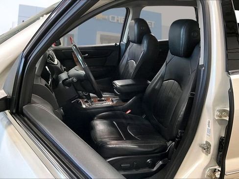 Used 2014 Chevrolet Traverse LTZ image 19