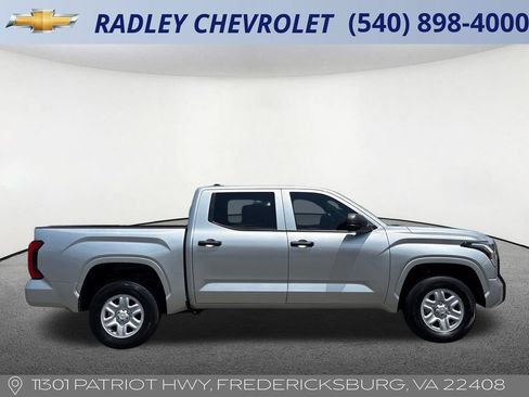Used 2025 Toyota Tundra SR AWD/4WD image 21