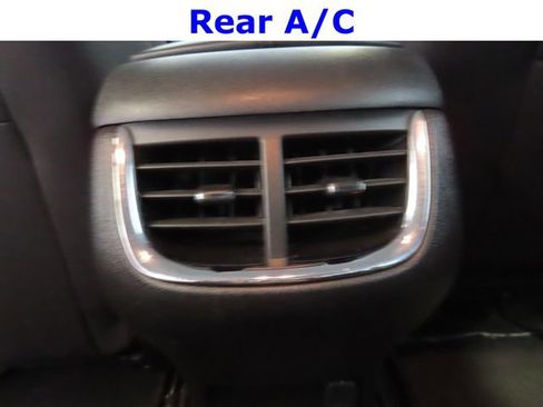 Used 2023 Chevrolet Malibu LT FWD image 30