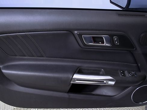 Used 2019 Ford Mustang Premium RWD image 15