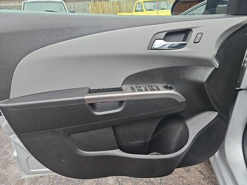 Used 2019 Chevrolet Sonic Premier image 8