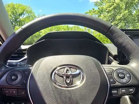 Used 2019 Toyota RAV4 XLE w/ Convenience Package AWD/4WD image 27