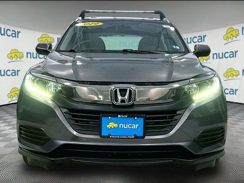 Used 2019 Honda HR-V LX image 2