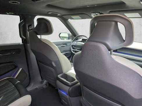 Used 2024 Kia EV9 GT-Line AWD/4WD image 22