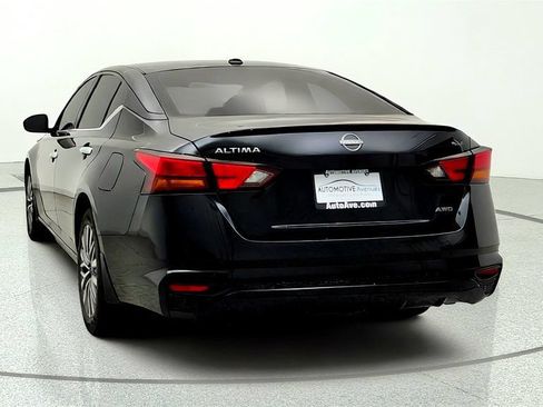 Used 2024 Nissan Altima 2.5 SV AWD/4WD image 6