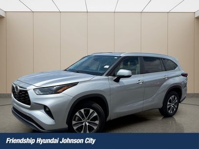 Used 2024 Toyota Highlander XLE