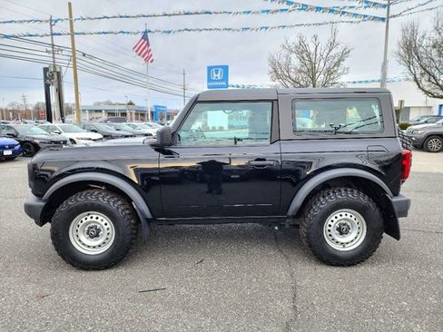 Used 2022 Ford Bronco 2-Door AWD/4WD image 2