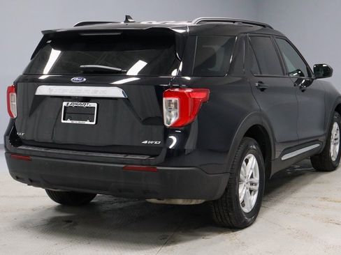 Certified 2023 Ford Explorer XLT image 11