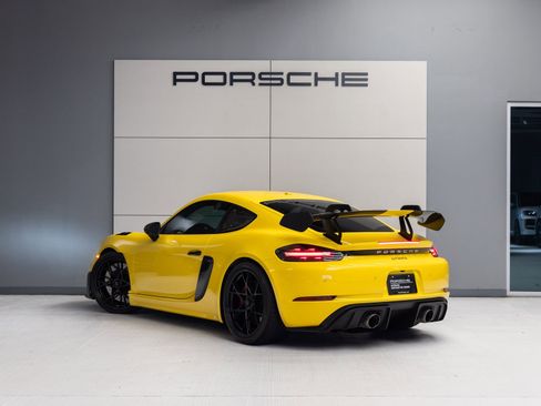 Certified 2024 Porsche 718 Cayman GT4 RS w/ Weissach Package RWD image 3