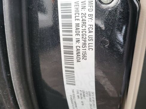 Used 2023 Chrysler Voyager LX FWD image 7