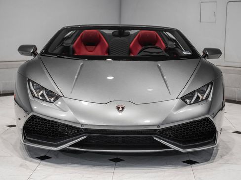 Used 2016 Lamborghini Huracan LP 610-4 AWD/4WD image 4