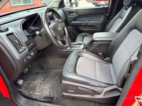 Used 2015 Chevrolet Colorado Z71 image 24
