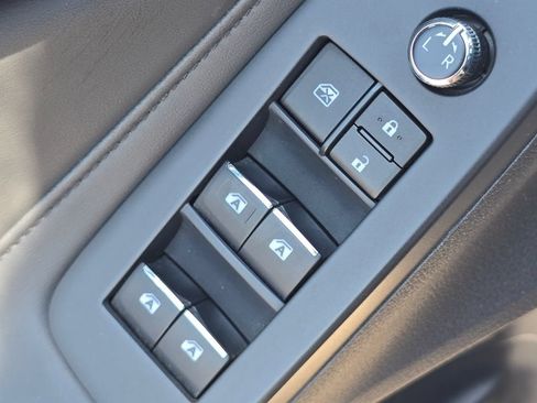 Used 2019 Toyota Avalon XLE w/ Moonroof Package FWD image 30