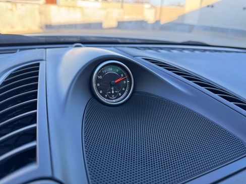 Used 2015 Porsche Cayenne S image 17