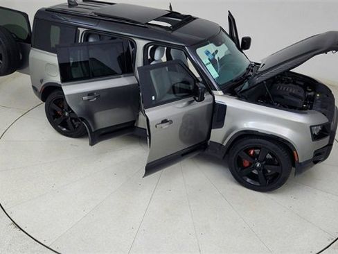 Used 2025 Land Rover Defender 110 X image 88