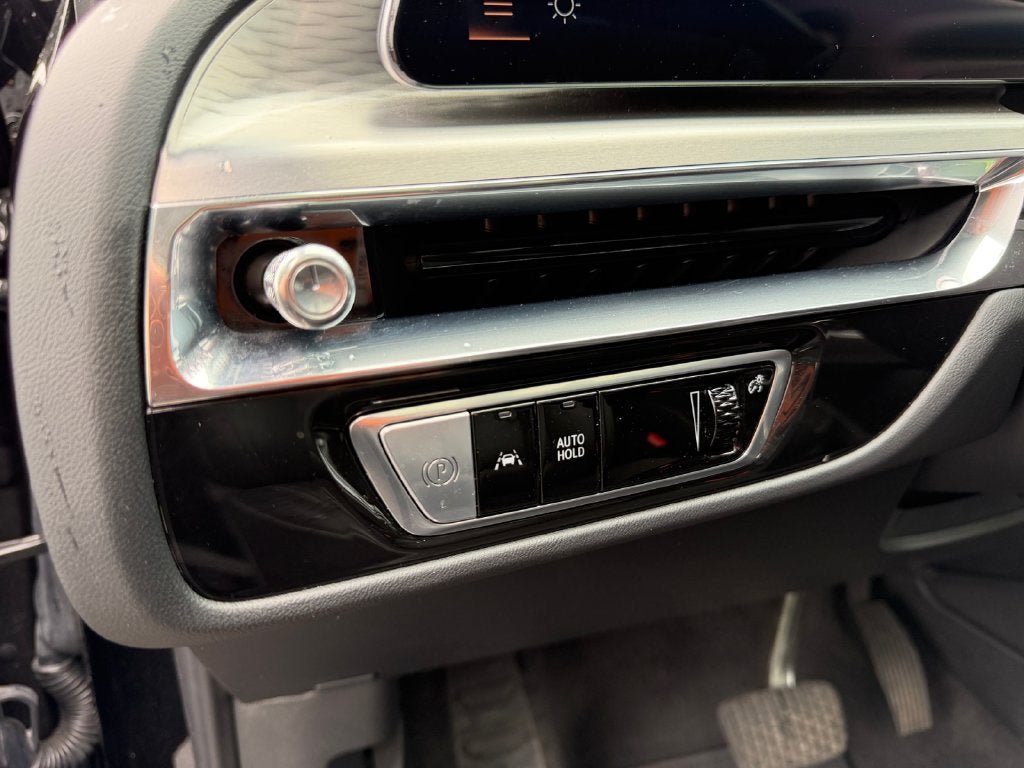 Used 2024 Cadillac Lyriq Sport AWD/4WD image 20