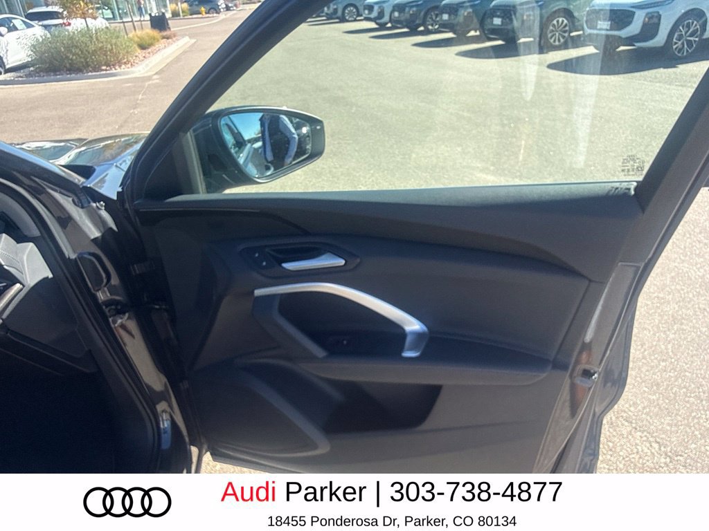 Used 2025 Audi Q5 Premium w/ Convenience Package AWD/4WD image 16