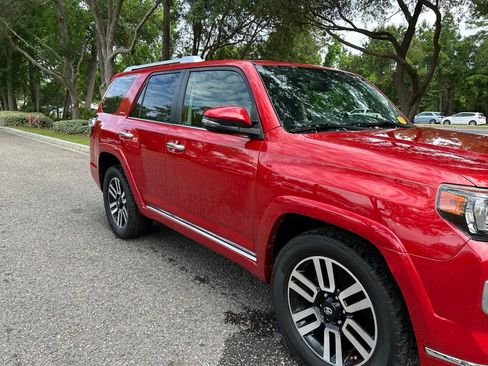 Used 2017 Toyota 4Runner Limited RWD image 3