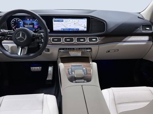 New 2026 Mercedes-Benz GLS 450 4MATIC image 6