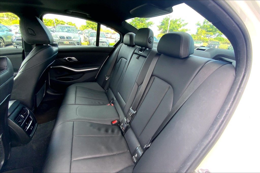 Used 2023 BMW 330i Sedan w/ Parking Assistance Package RWD image 23