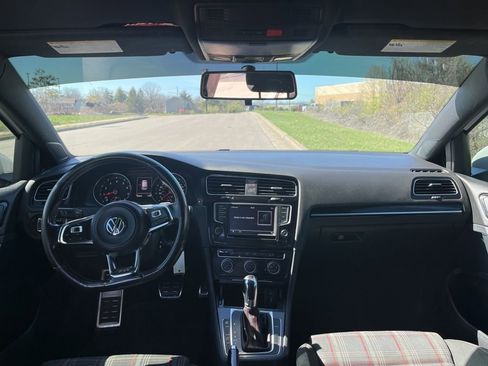 Used 2016 Volkswagen GTI S image 5