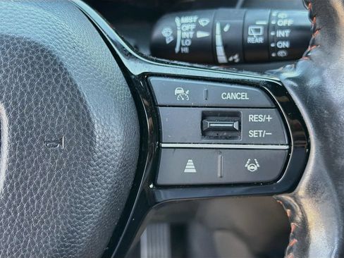 Used 2024 Honda HR-V Sport image 16