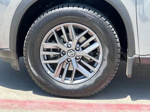 Used 2021 Nissan Rogue S AWD/4WD image 27