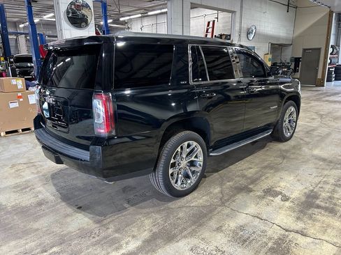 Used 2020 GMC Yukon SLT AWD/4WD image 2