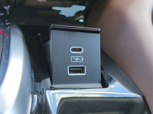 Certified 2023 Acura MDX FWD w/ Technology Package image 23