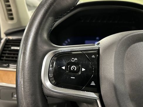 Certified 2023 Volvo XC90 B5 Plus w/ Protection Package AWD/4WD image 13