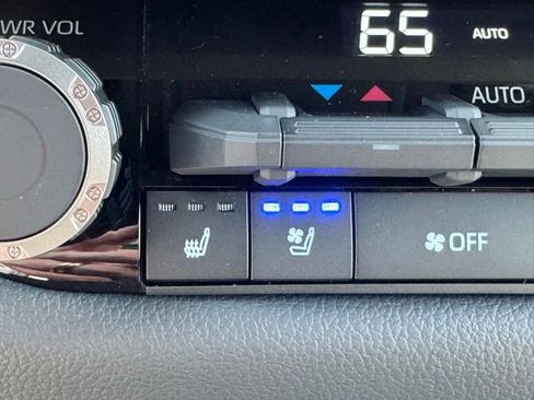 New 2026 Toyota Tundra Limited AWD/4WD image 26