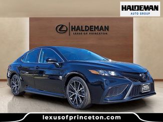 Used 2024 Toyota Camry SE w/ Cold Weather Package video 1