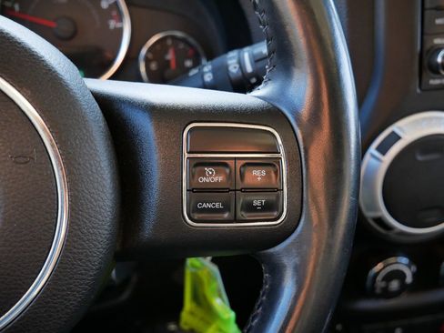 Used 2014 Jeep Wrangler Unlimited Sahara w/ Dual Top Group image 20