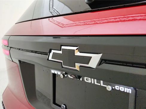 New 2026 Chevrolet Traverse Z71 w/ Driver Confidence Package image 16