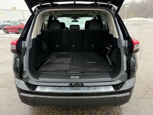 New 2026 Nissan Rogue SV AWD/4WD image 37