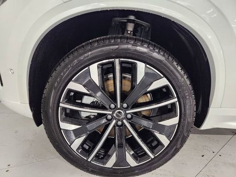 New 2026 Volvo XC90 B6 Ultra w/ Protection Package AWD/4WD image 8