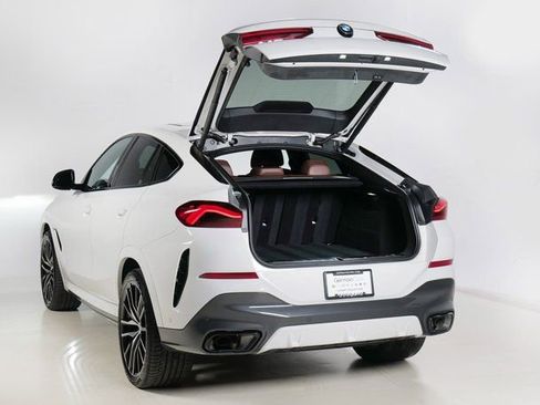 Used 2023 BMW X6 xDrive40i w/ Executive Package image 6